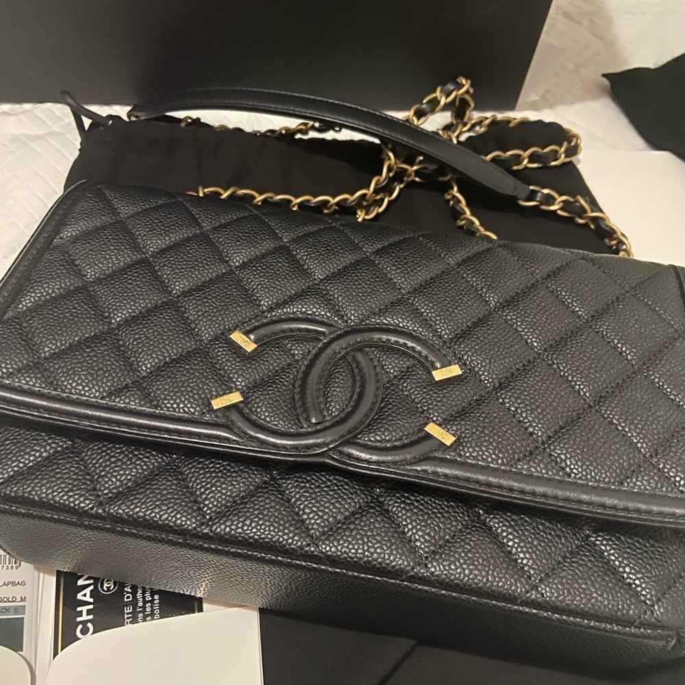 Chanel filigree